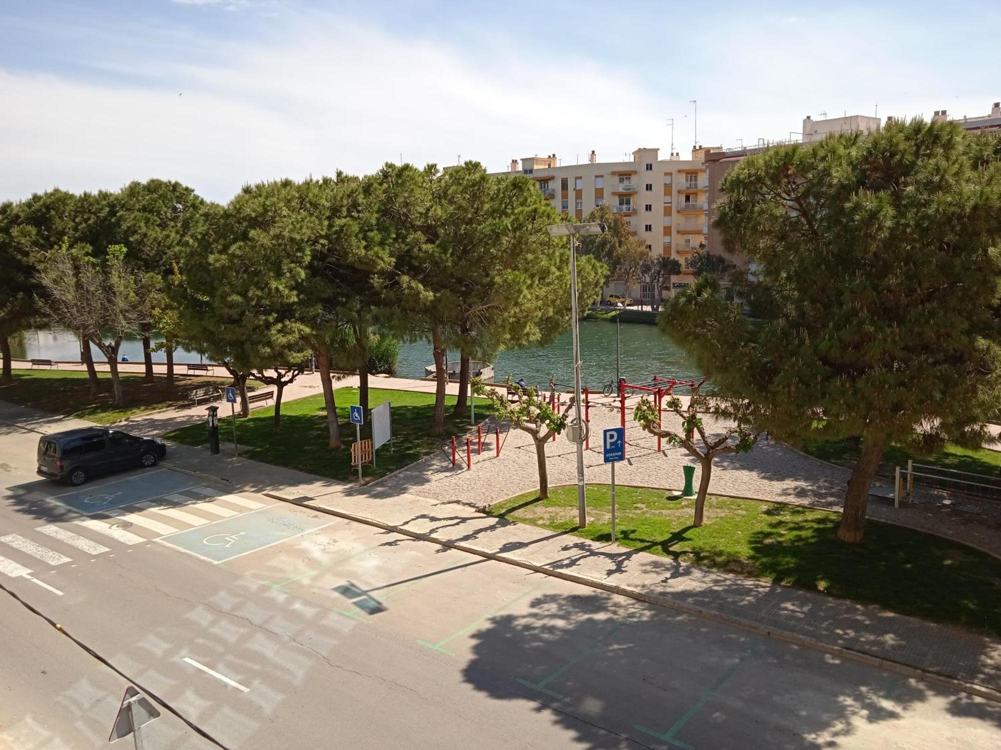 Atico Centrico Con Vistas Al Mar Apartment Peniscola Luaran gambar